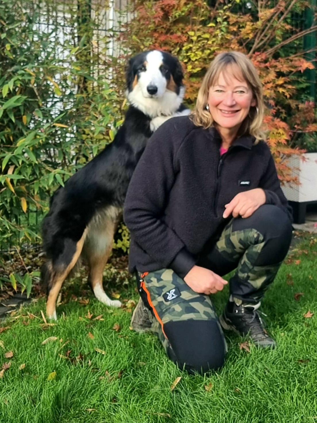 Hundeführerin Anni mit Skalli